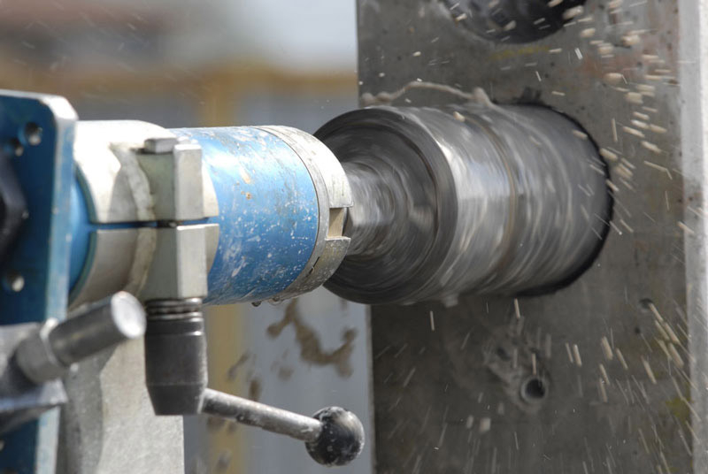 Алмазное бурение с водяным охлаждением