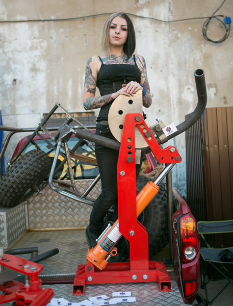 Большой гидравлический трубогиб для кузни