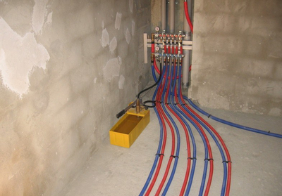 Опрессовочный насос в жилом доме