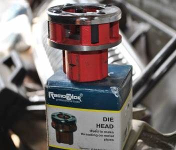 Резьбонарезной инструмент - головка для глуппа фото