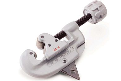 Труборез Ridgid с винтовой подачей для нержавеющих труб 5-28 мм фото Труборез Ridgid с винтовой подачей для нержавеющих труб 5-28 мм фото